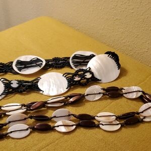 Elegant Shell and Bead Necklace Set